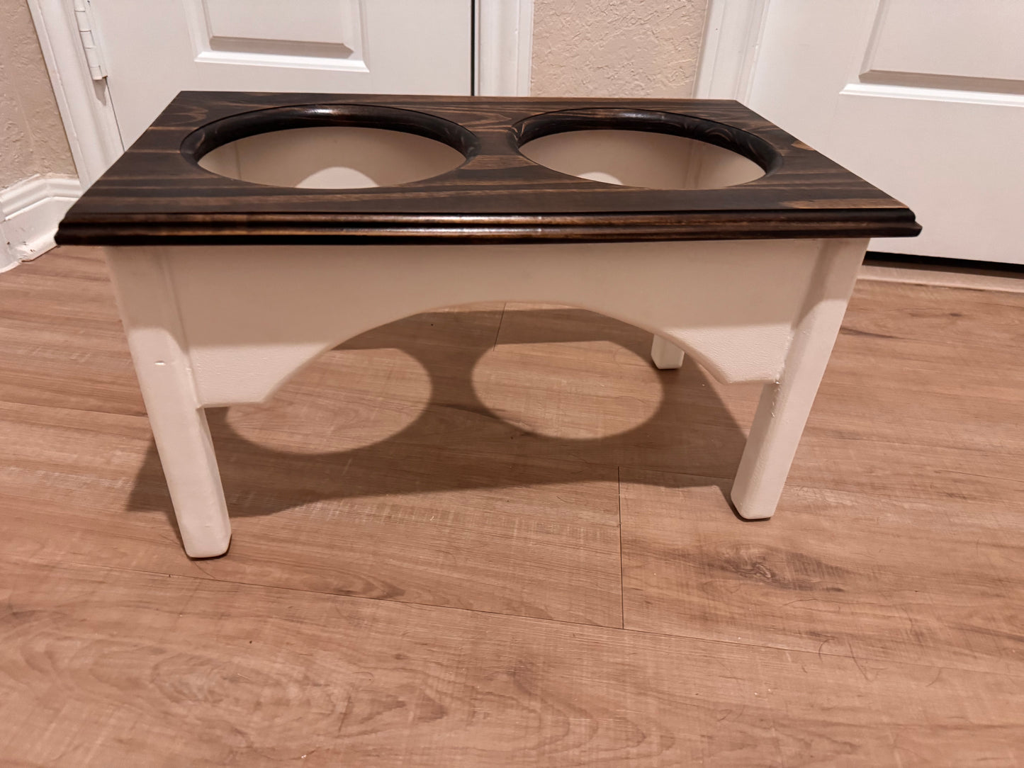 Double Bowl Arched Elevated Dog Bowl